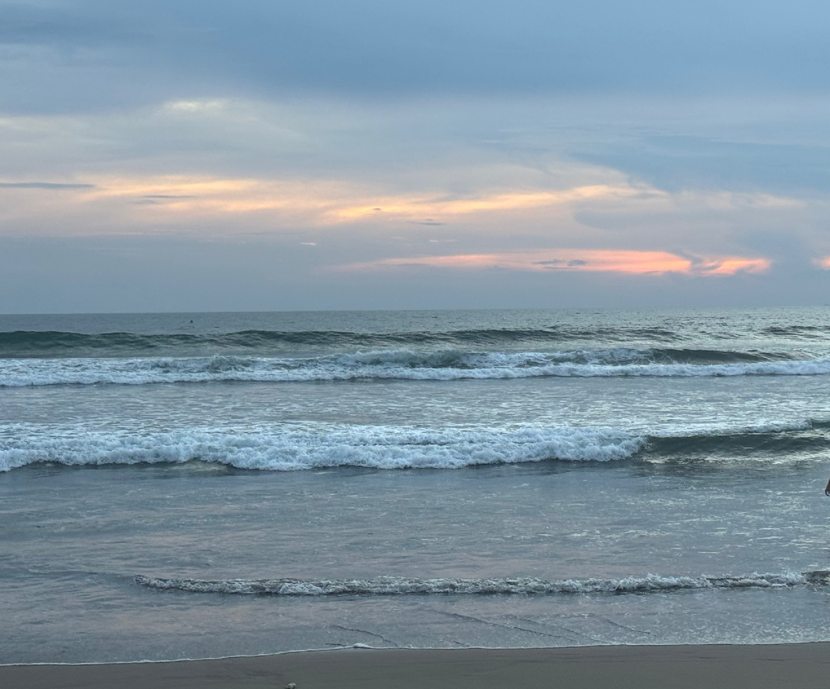 Постоянные волны - бич Бали.