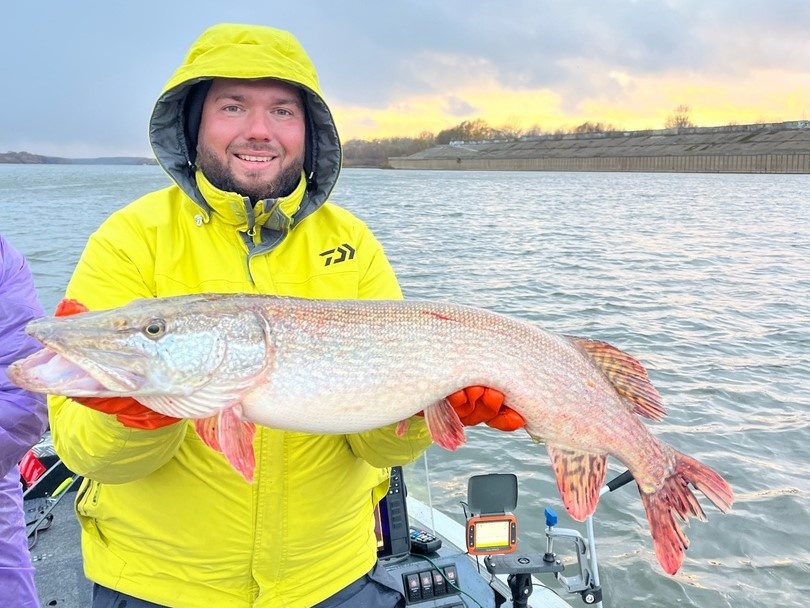 Весенний осмотр акватории с эхолотом и подводной камерой — это вложение в будущий результат. Фото: Кирилл Смирнов