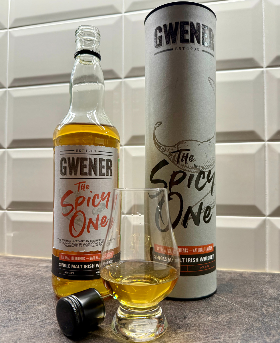 Ох уж эта винтовая пробка. Впечатление она однозначно портит.