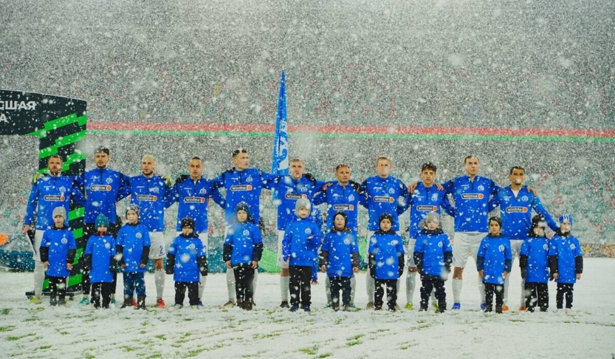 В Минске отменили футбольный матч столичного "Динамо" и Немана из-за "экстремальных условий"