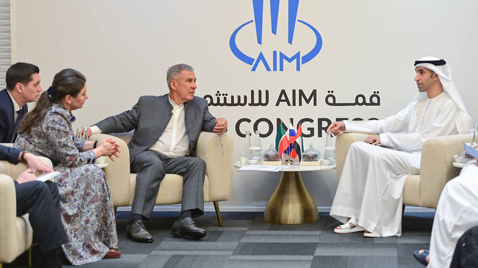 Минниханов пригласил министра внешней торговли ОАЭ на KazanForum.📷Фото: Пресс-служба раиса Татарстана