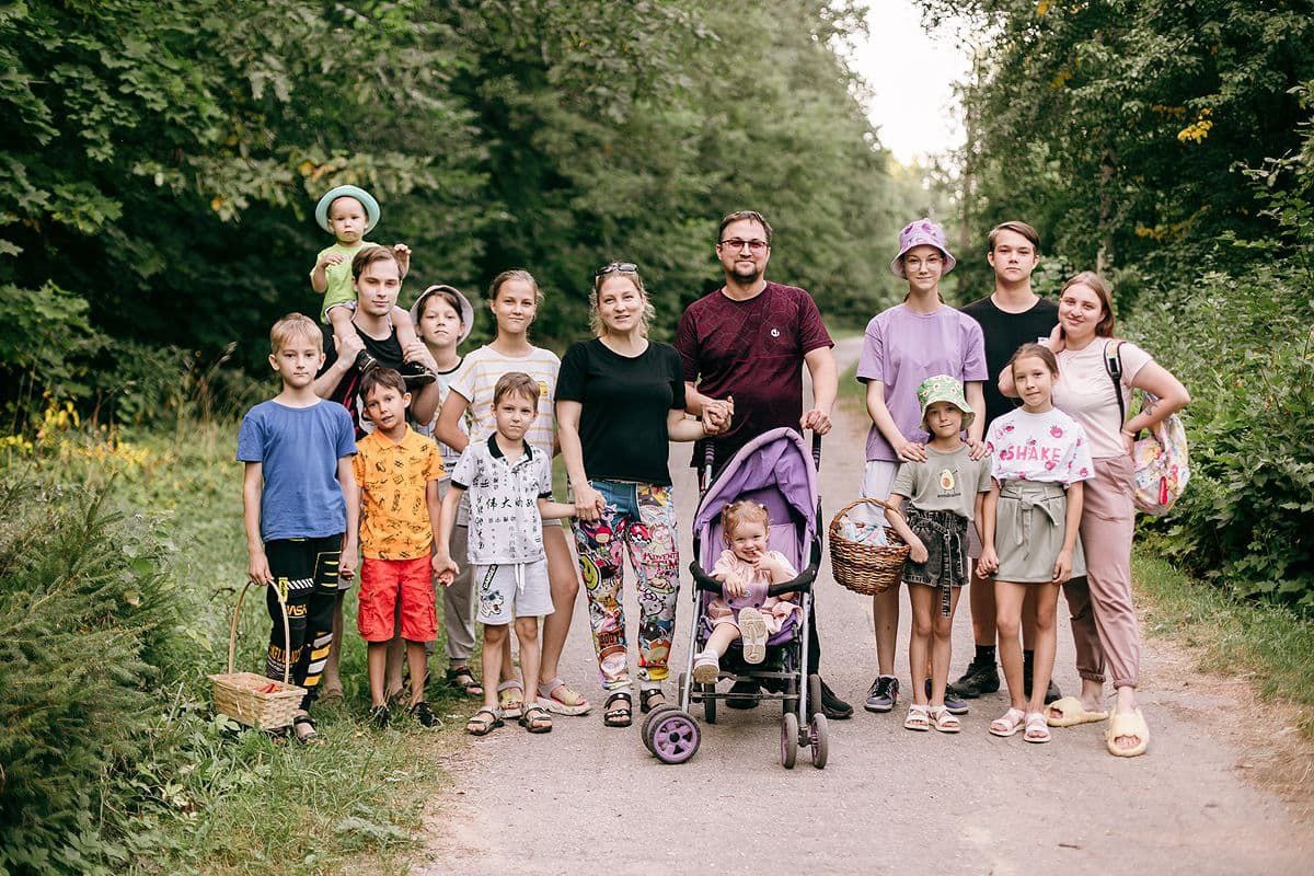 Здесь 11ый  в пузе карапуз