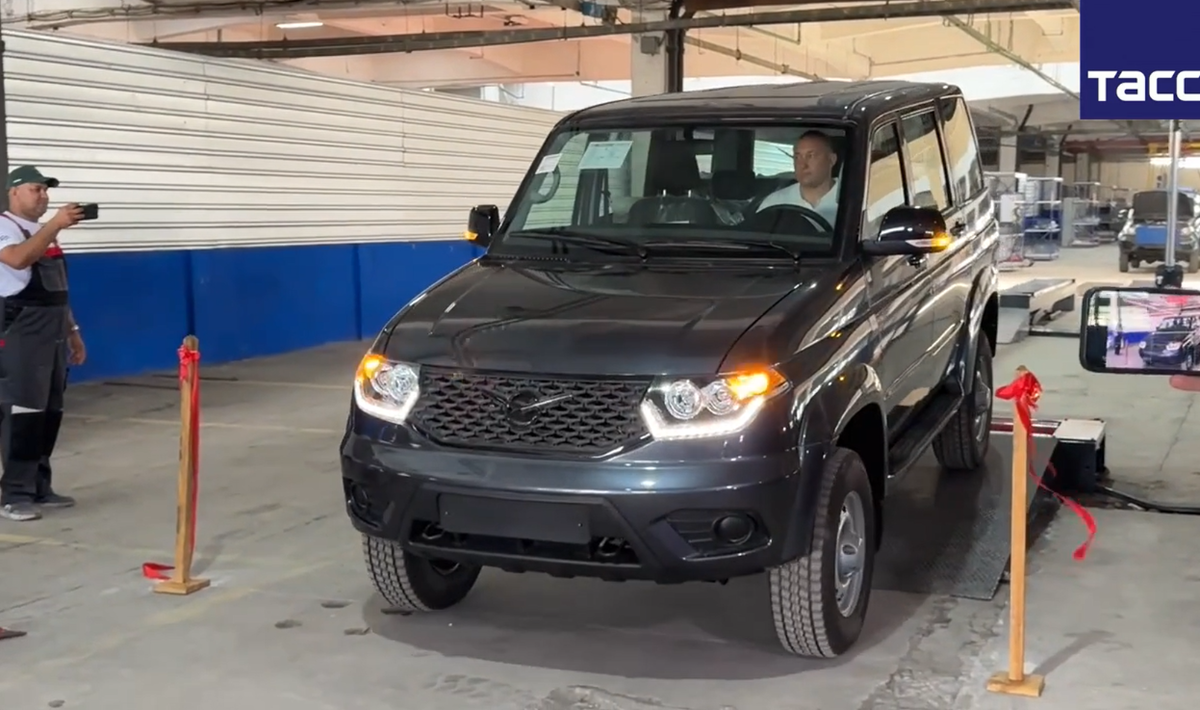 УАЗ Патриот, собранный на Острове Свободы. Из видеорепортажа ТАСС.