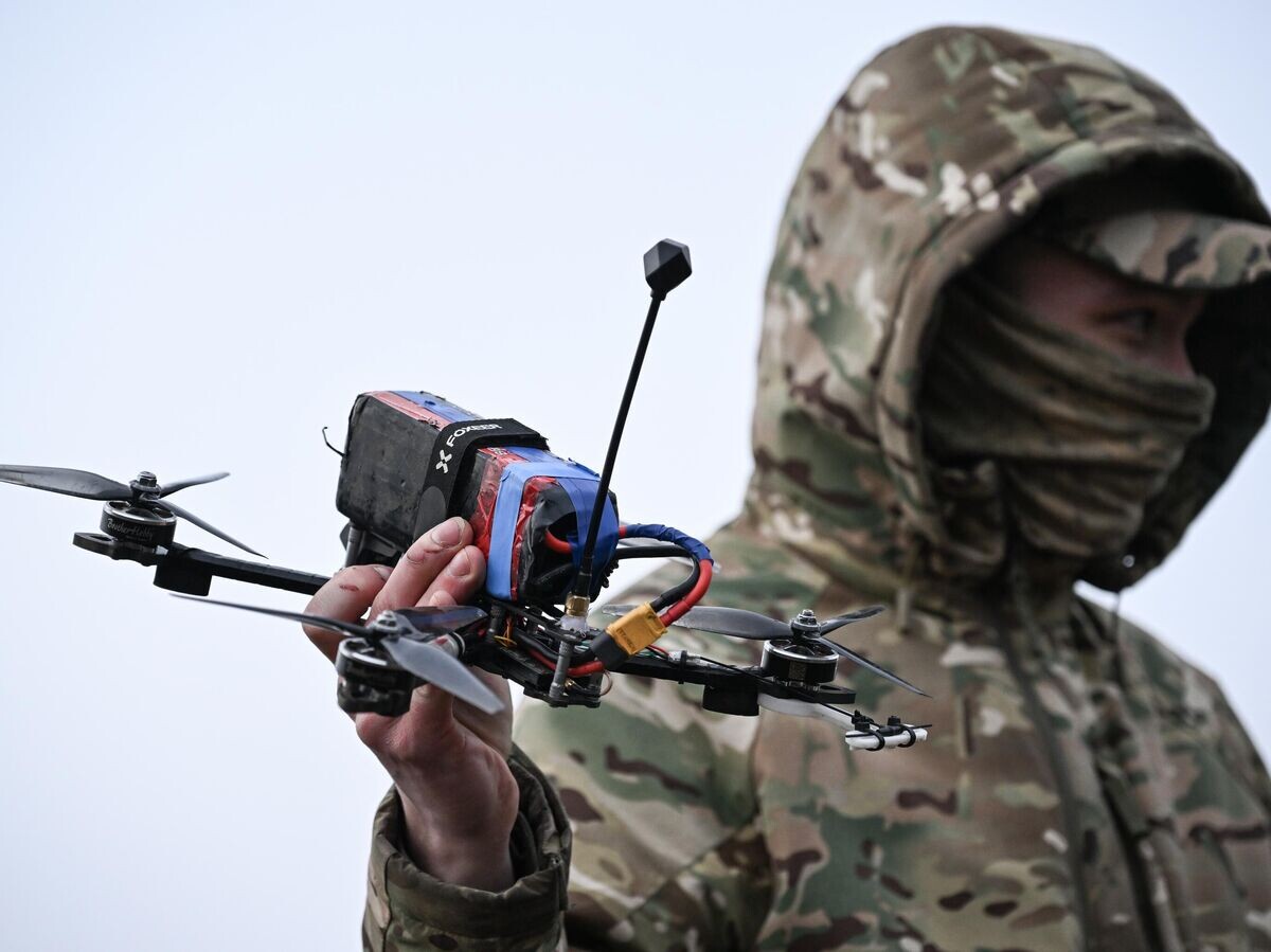    Российский военнослужащий© РИА Новости / Константин Михальчевский