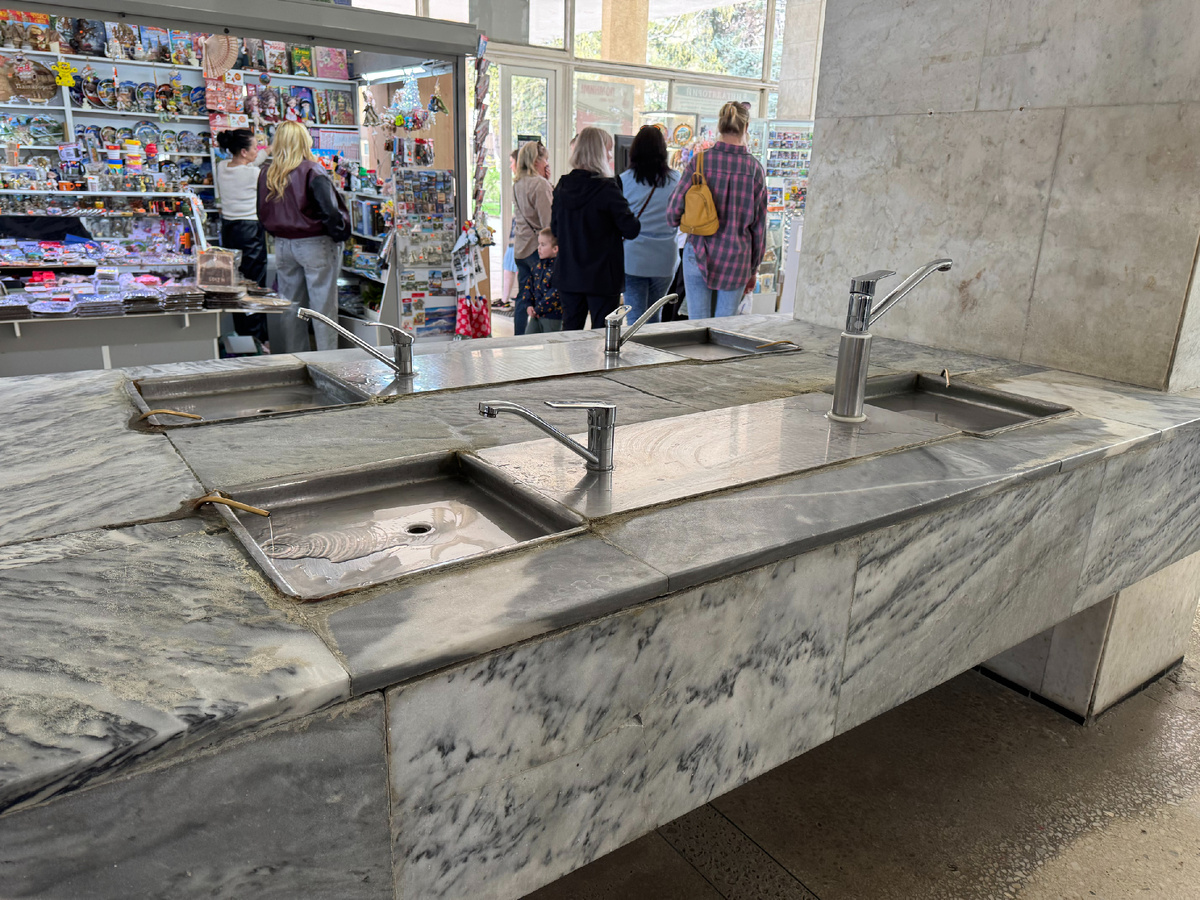 Центральная питьевая галерея в Пятигорске