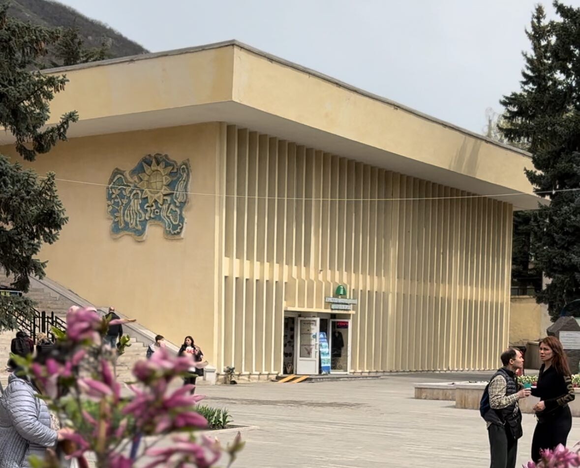 Центральная питьевая галерея города Пятигорска