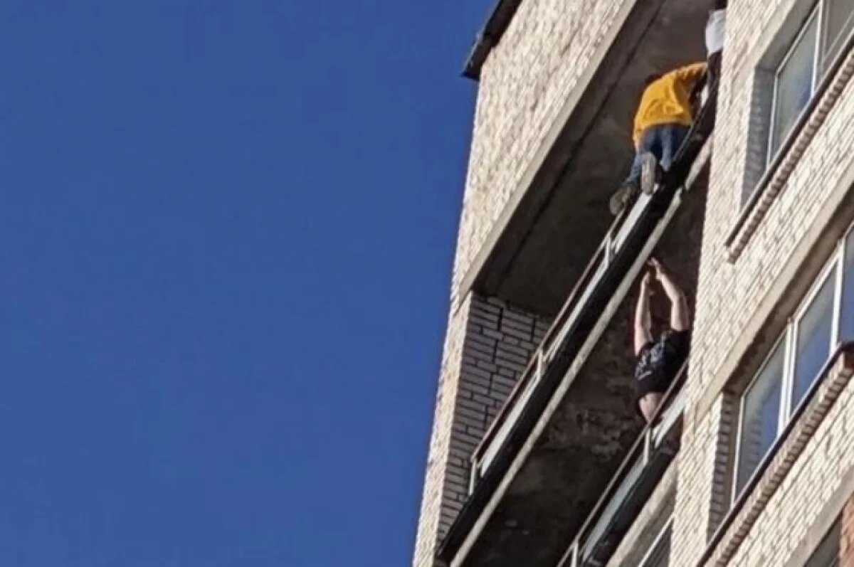    Шёл на работу, а стал героем.