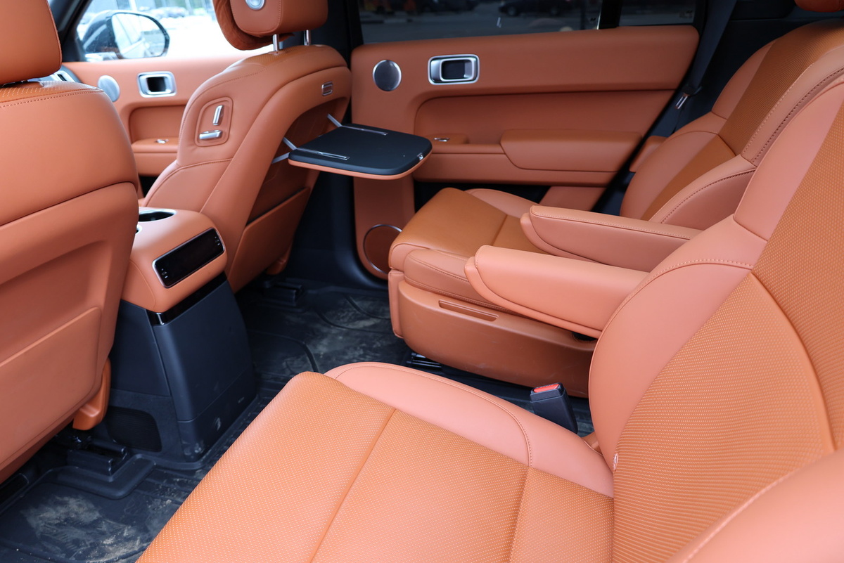 Капитанские кресла очень хороши!