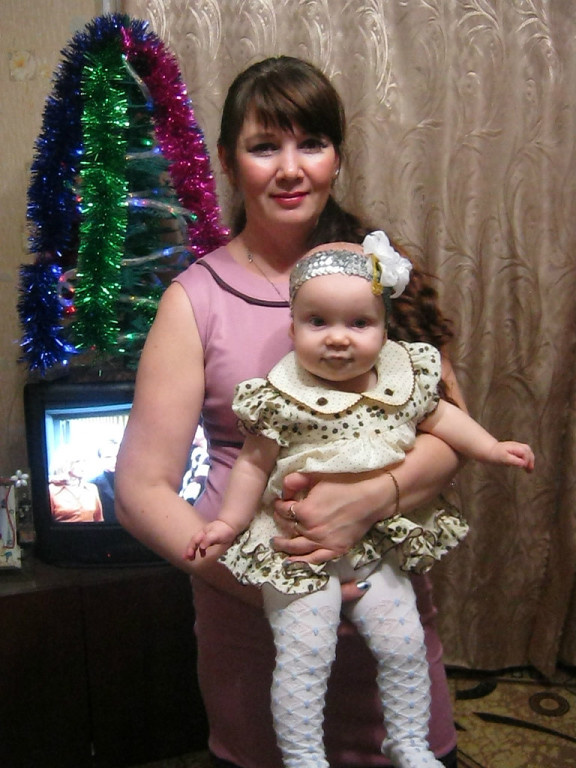 Декабрь 2013 года. Полине девятый месяц. Фото из личного архива. Про нашу жизнь.