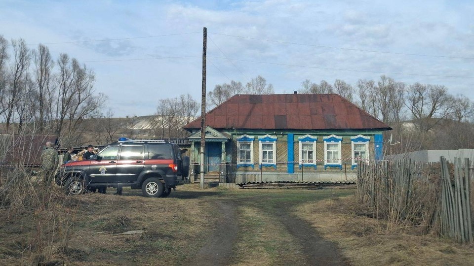    14-летнюю девочку зарубили топором, а бездыханное тело скинули в погреб ее же дома Мария МИРОНОВА