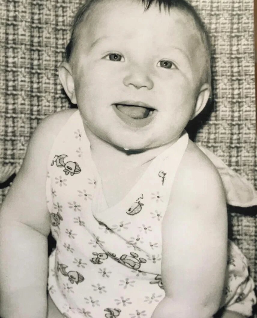    Александру Овечкину нет еще и года. Еще никто не знает, что из этого милого малыша вырастет звезда хоккея! Фото: из семейного архива