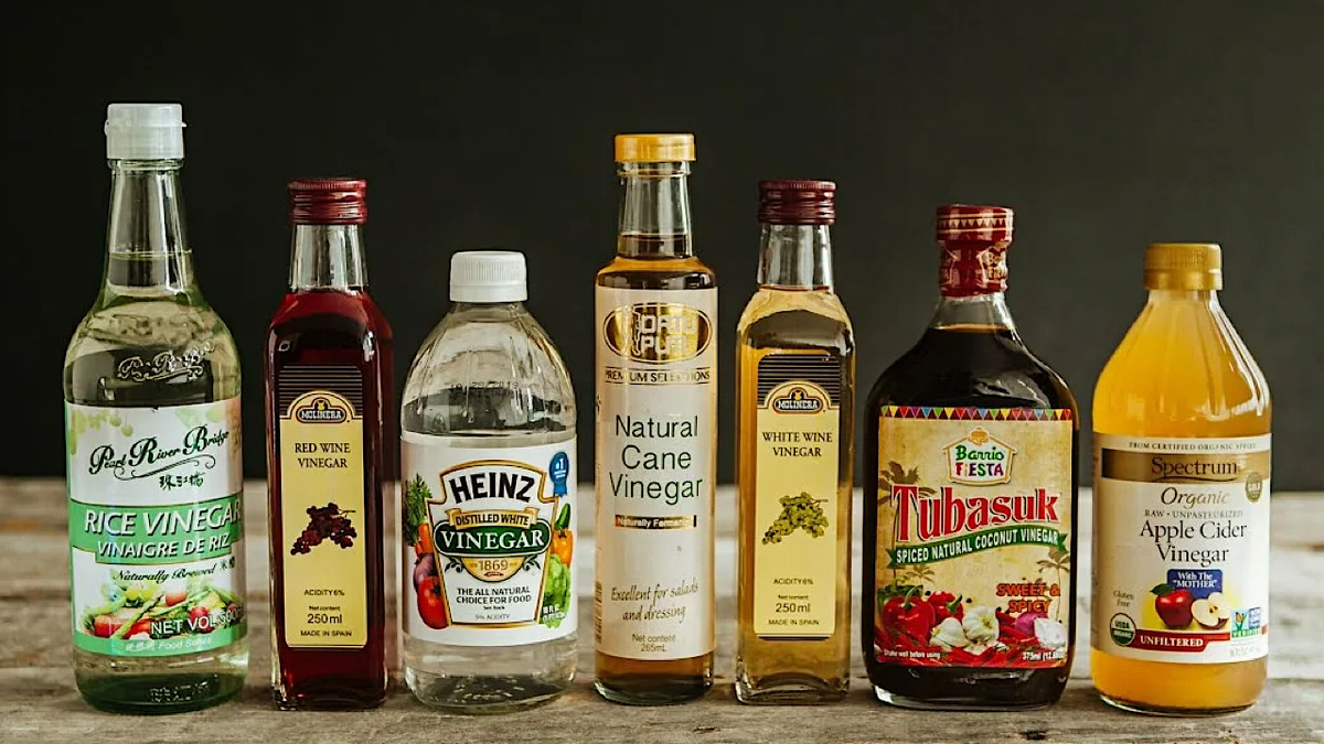 Фото:Vinegar (including apple cider vinegar)   TroubleMakers - • YouTube
