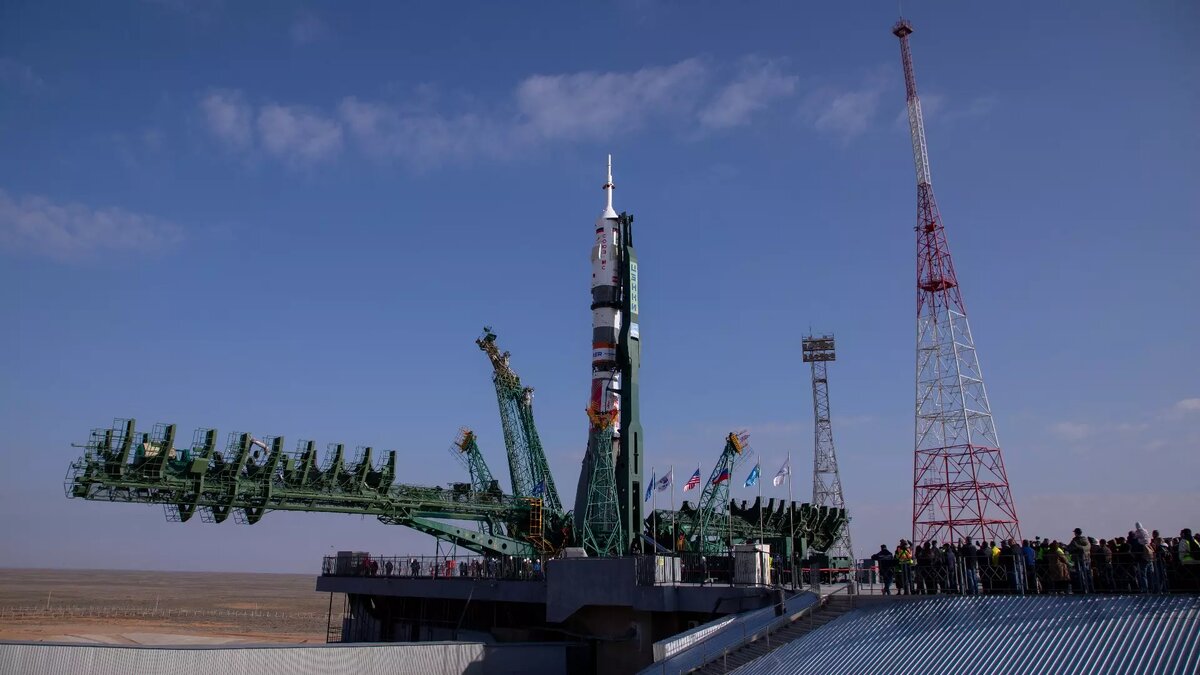 Ракета «Союз-2.1а» заняла место на стартовом комплексе Байконура. Источник: Роскосмос