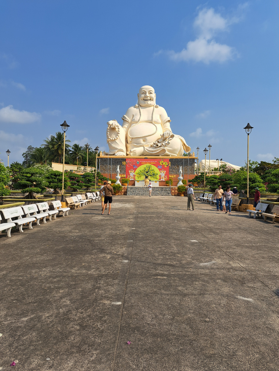 Смеющийся будда, он же Бо Дай и Хотэй