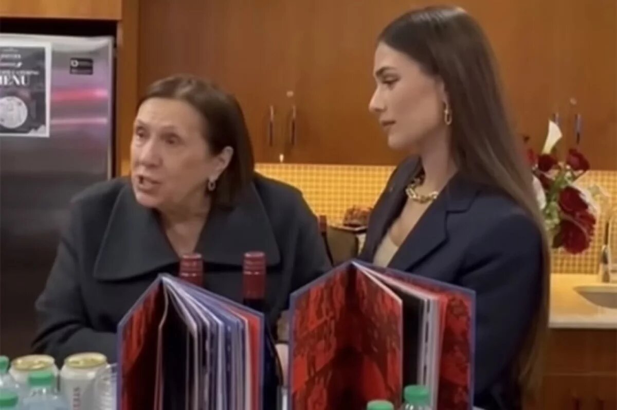    Татьяна Овечкина с невесткой Анастасией Шубской.