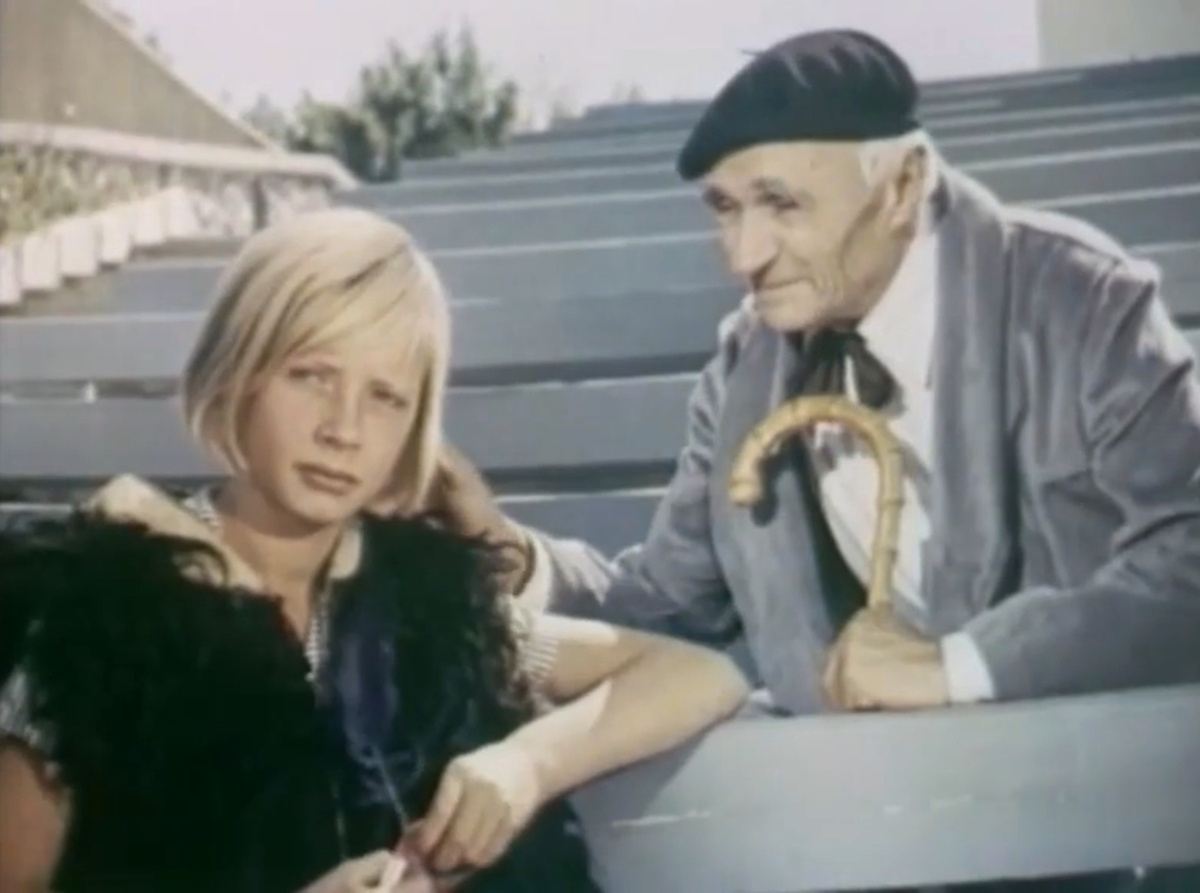 Кадр из кинофильма "Дубравка", 1967 г., режиссер Радомир Василевский, сценаристы Юрий Чулюкин, Радий Погодин, композитор Эдуард Лазарев (скриншот) 