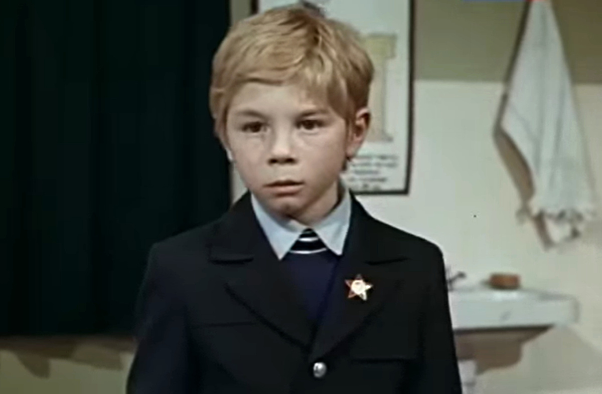 Кадр из кинофильма "По секрету всему свету", 1976 г., режиссер Игорь Добролюбов, Юрий Оксанченко, Владислав Попов, сценарист Денис Драгунский, композитор Владимир Шаинский (скриншот) 