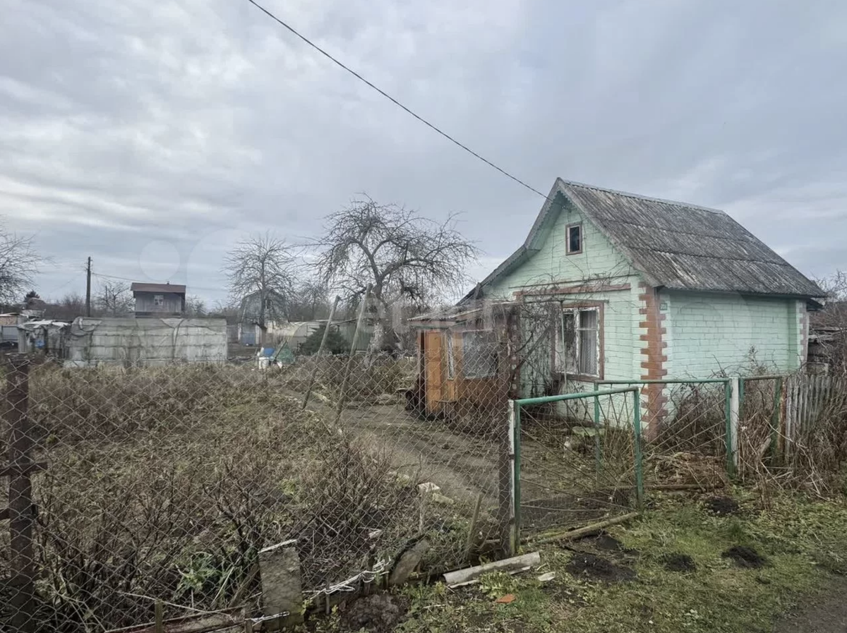 Вот такой домик в 40 минутах езды от Калининграда обойдется в миллион рублей. Как думаете, хорошая цена?