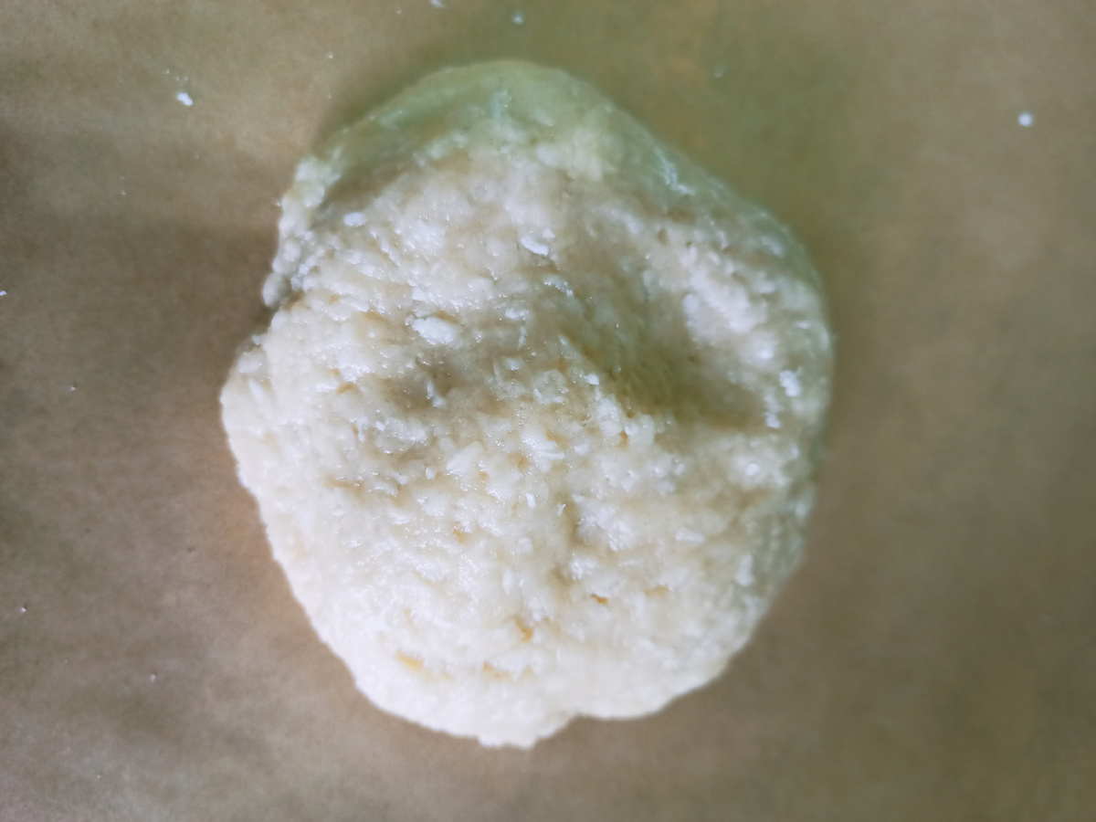 Тесто очень мягкое и податливое