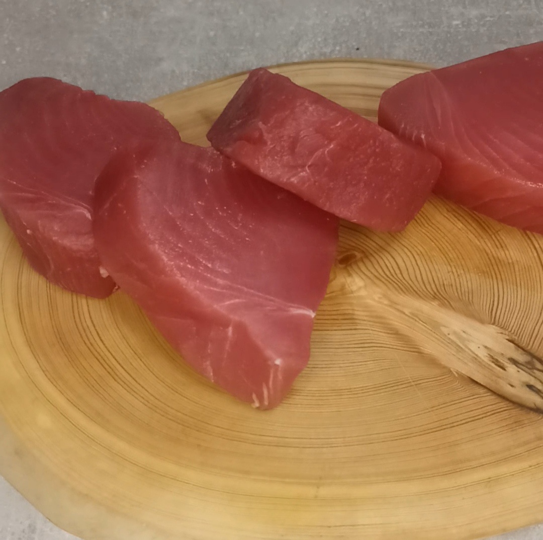 Тунец с магазина 