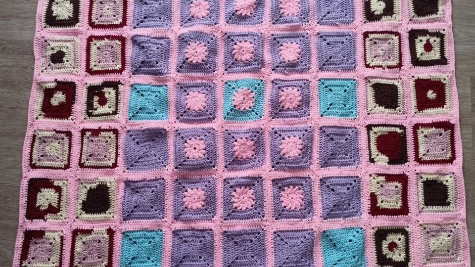 Плед из бабушкиных квадратов