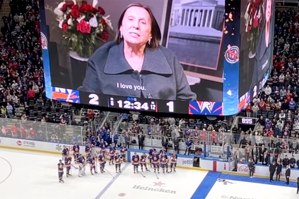    Видеообращение мамы Александра после рекорда растрогало всех: "Зайка, ты молодец. Люблю тебя и горжусь". / РИА Новости