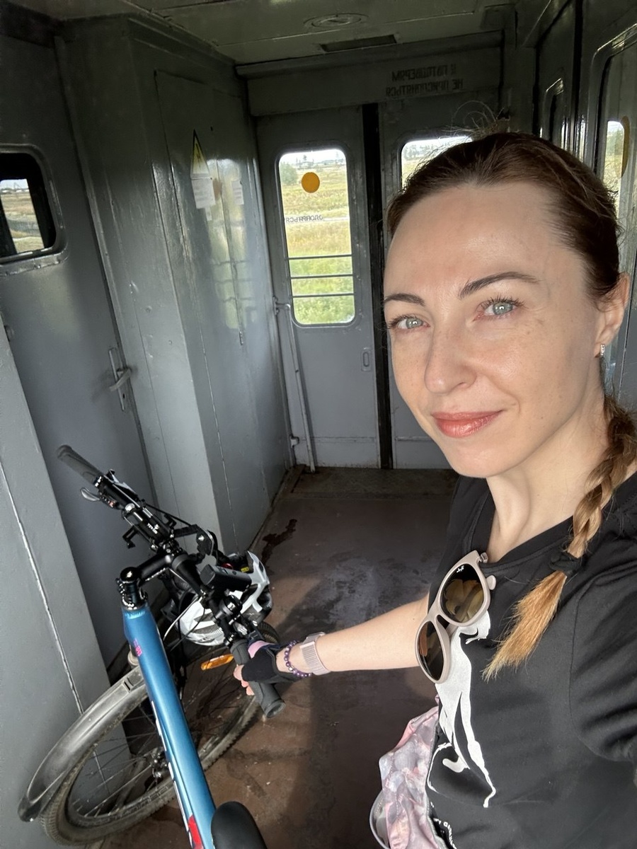 Мчу на электричке в Гатчину