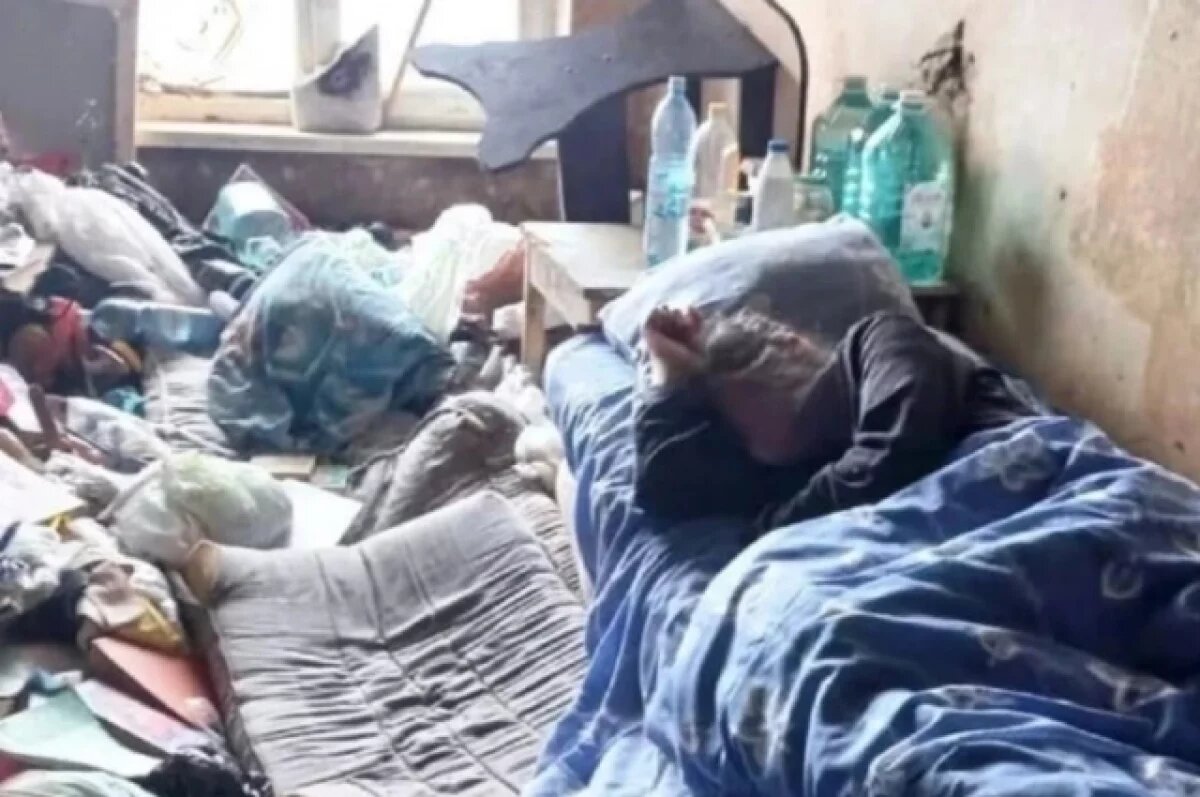    Год назад скончался новосибирский инвалид, живший с тараканами и мухами