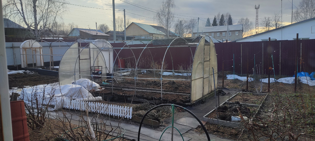 Снега уже практически нет