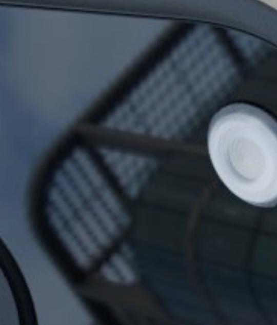     Если приблизить картинку, видны огрехи рендера