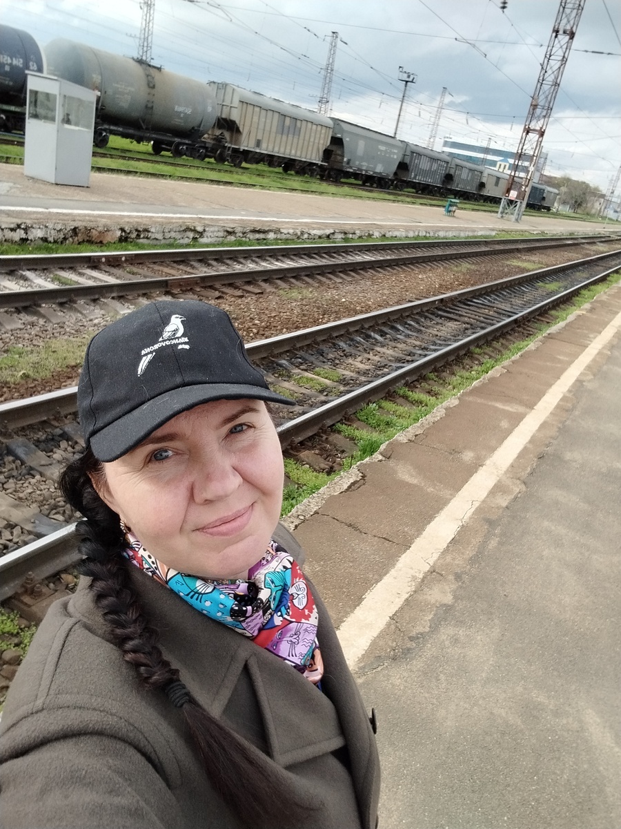 Я вижу хорошее. Просто не могу называть *хорошим* то, что таковым не является. Не могу восхищаться тем, за сто стыдно...