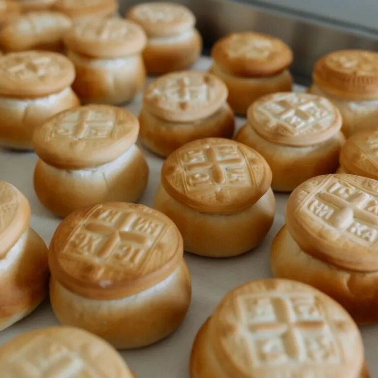 Фотография Яндекс Картинки. Взяла чужую фотографию, потому что сама ещё не пробовала испечь этот хлеб, но сегодня обязательно этим займусь.