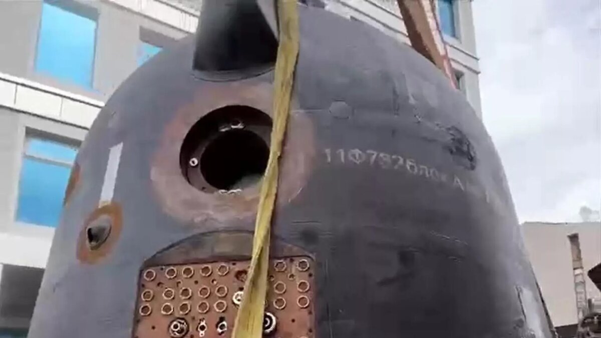 Спускаемый аппарат, на котором приземлился казахстанский космонавт Айдын Аимбетов