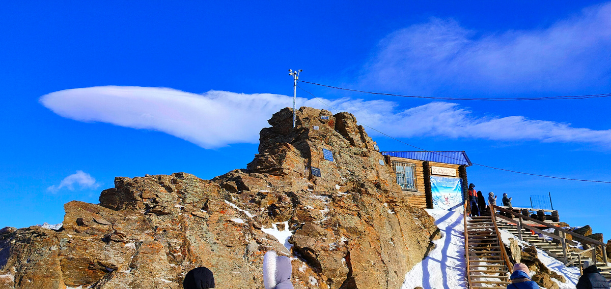 Красота — это то, как ты чувствуешь себя внутри, и это отражается в глазах. Это не что-то физическое»  Софи Лорен.