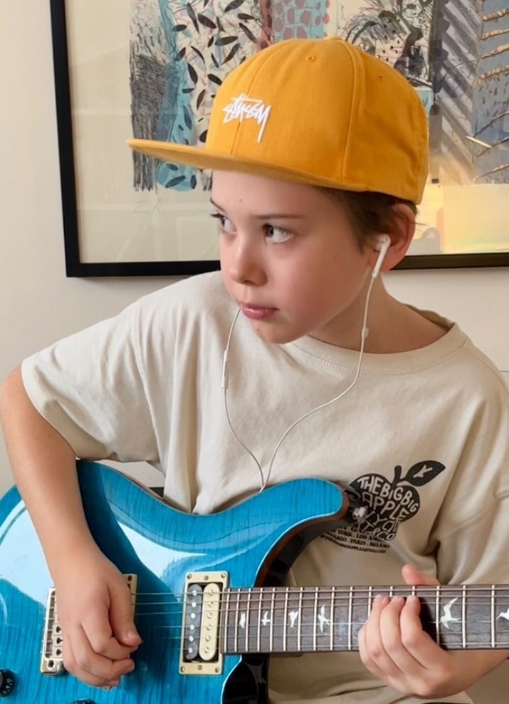 Сын Жанны Фриске Платон. Фото: соцсети/@dmitryshepelev