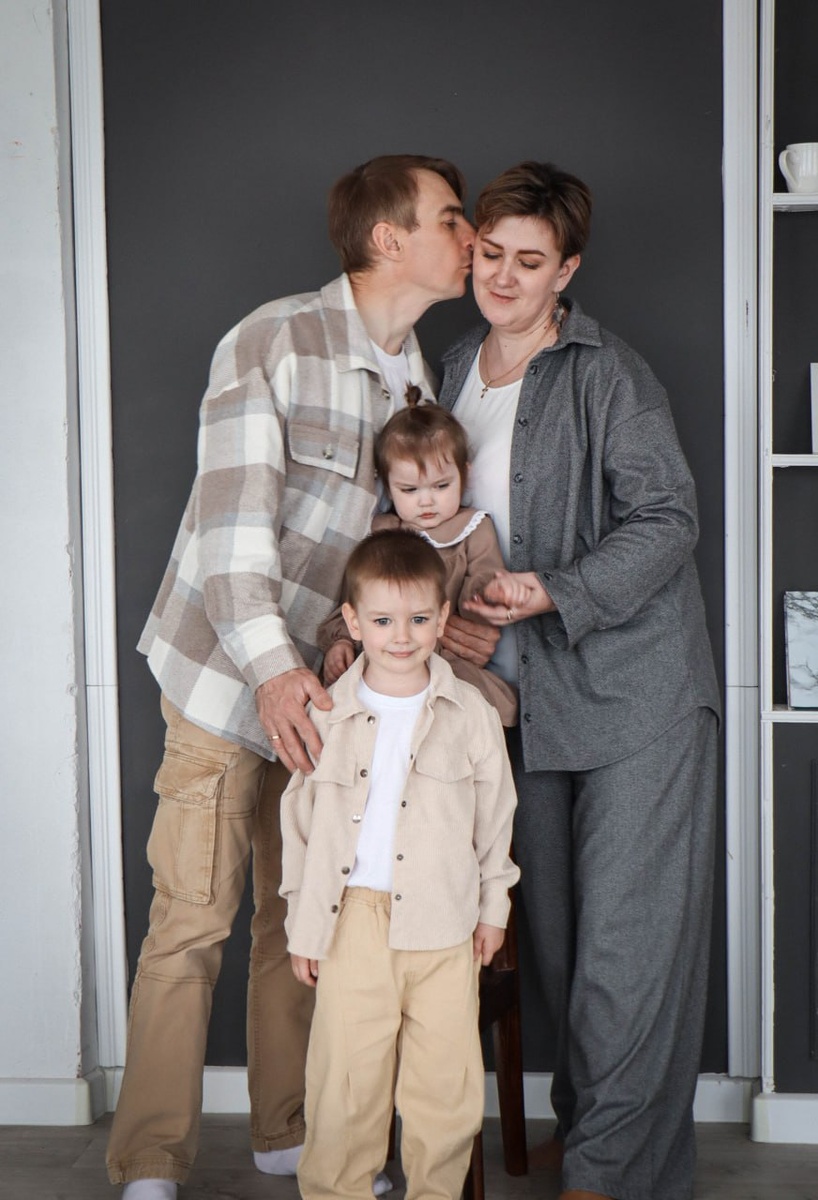 Иаков и Варя с мамой и папой