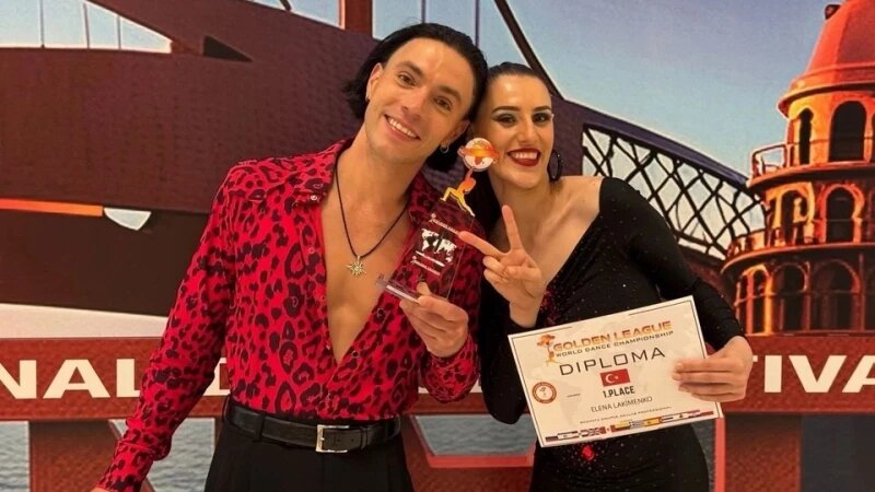     Танцоры из Барнаула Евгений Любивый и Елена Якименко стали чемпионами в соревнованиях по бачате. Предоставлено altapress.ru