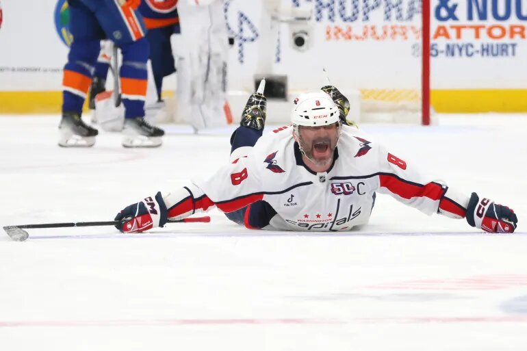 Александр Овечкин Фото с https://www.aljazeera.com/sports/2025/4/7/capitals-alex-ovechkin-breaks-wayne-gretzkys-nhl-goal-scoring-record
