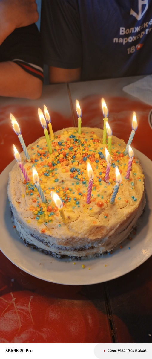 Торт пекли сами ...