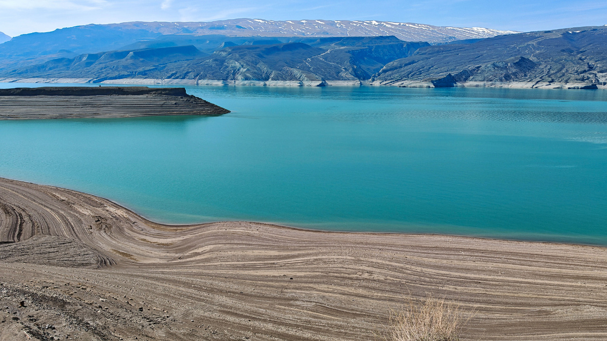 Чиркейское водохранилище по дороге на Сулакский каньон