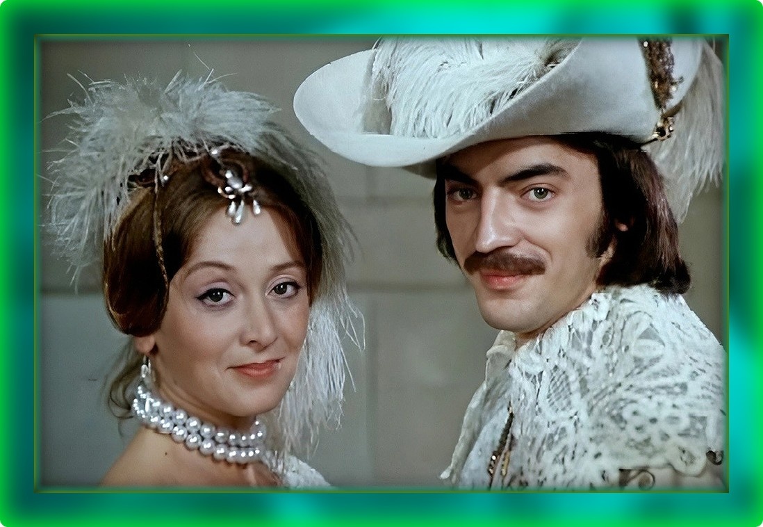 ...Все 3 стоп-кадра с ностальгической бережностью взяты из х/ф "Собака на сене", 1977 г.