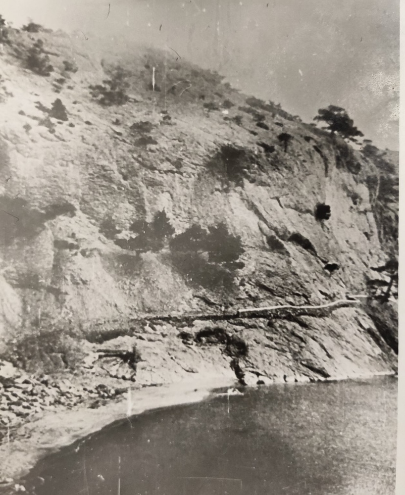 Часть этой тропы потом переделали в известную Тропу Голицына. Архивное фото.