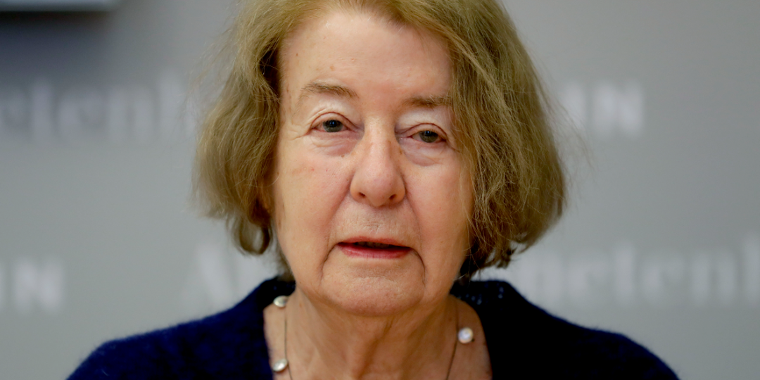 7 негласных правил жизни 76-летней еврейки, которые позволяли ей оставаться при деньгах даже в 90-х