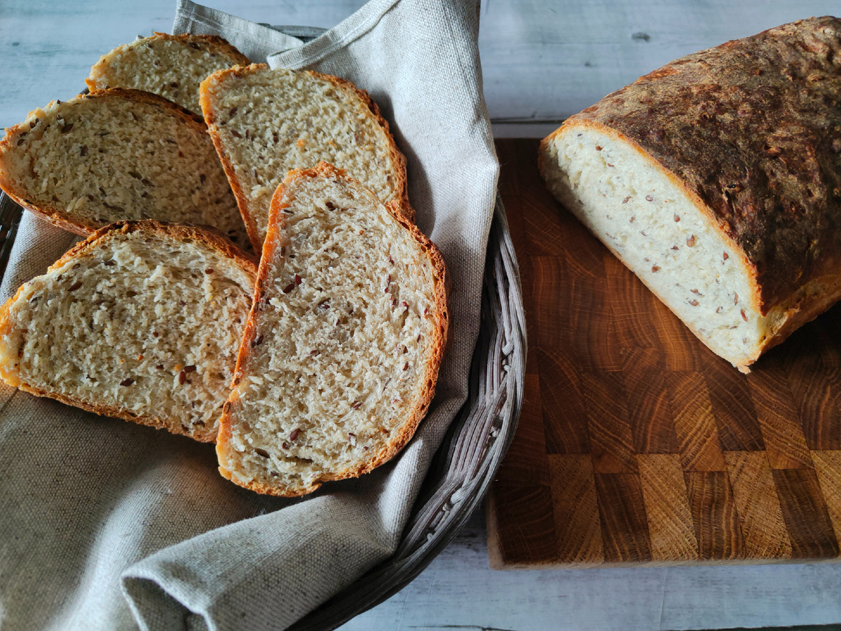 Вечером замес - утром хлеб, утром замес - вечером хлеб, ну вы поняли 😄