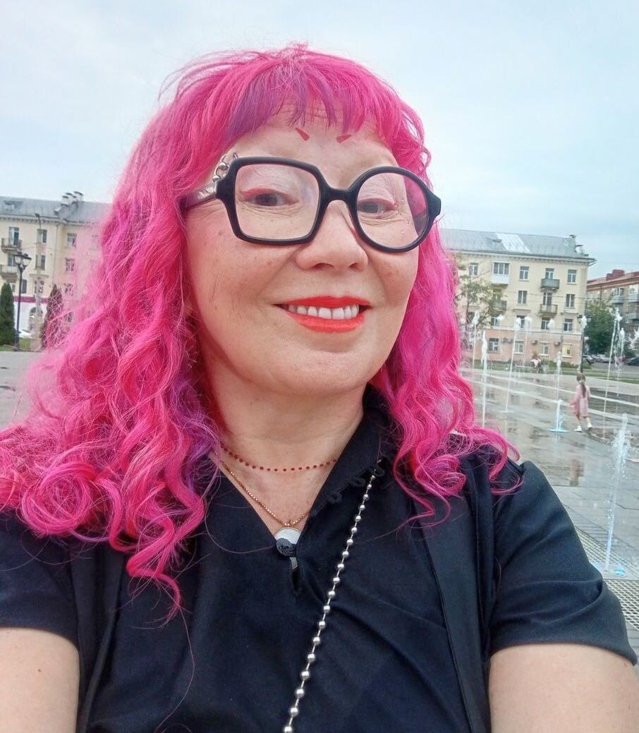 Наталья Романова, автор книг "Пиши без правил" и "Идеальная грамотность"