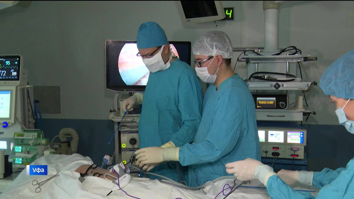   В Уфе специалисты провели одну из сложнейших операций по лечению рака пищевода