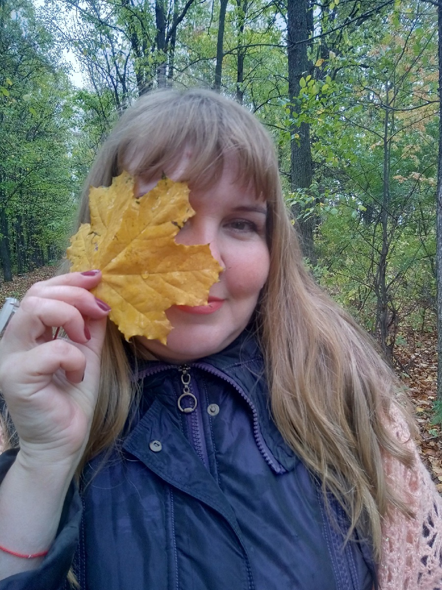 В любимой аллее недалеко от поселка, где я живу