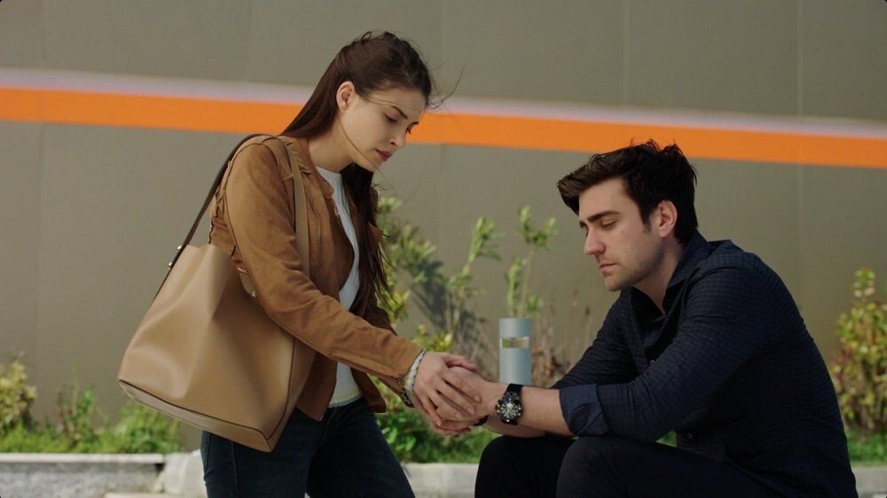 кадр из сериала "Госпожа Фазилет и ее дочери"