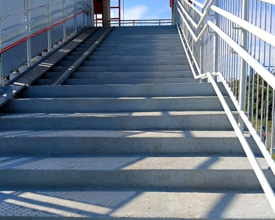 Лестницы и промышленные полы