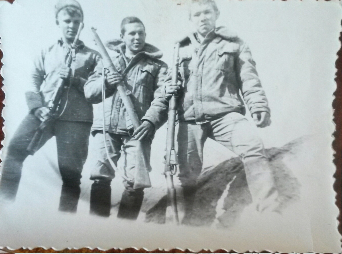  Это скорее 2х месячная операция. Лица до боли  знакомы.